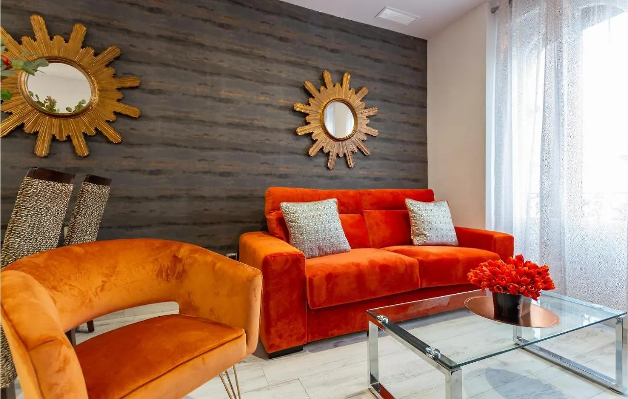 Amazing Apartment In Sevilla With Kitchen