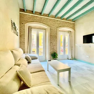 Click Triana Apartamento
