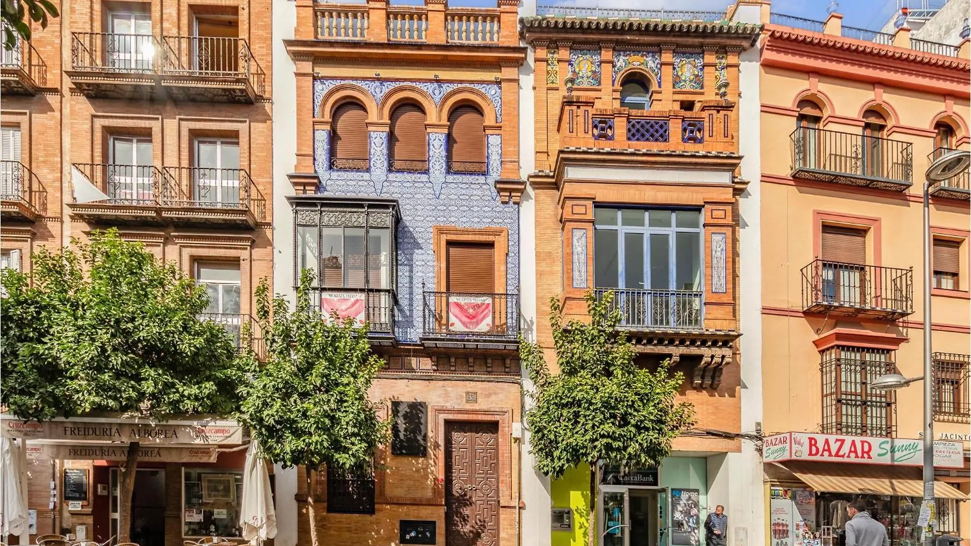 Amazing Apartment In Sevilla With Kitchen