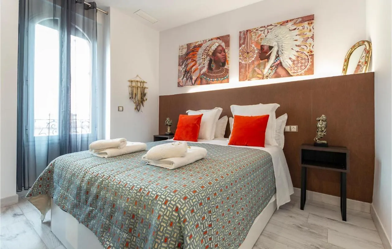 Amazing Apartment In Sevilla With Kitchen