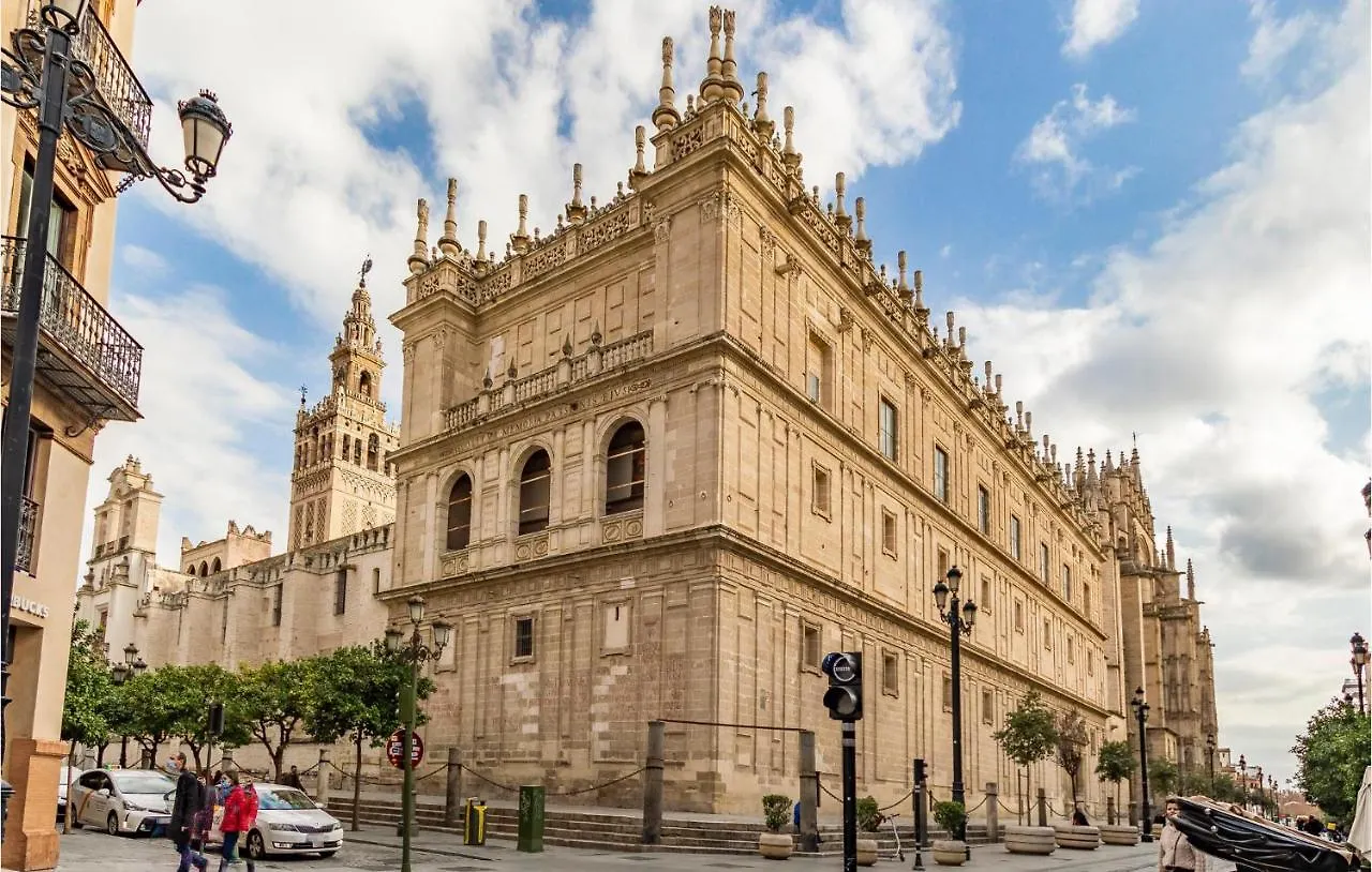 Amazing Apartment In Sevilla With Kitchen